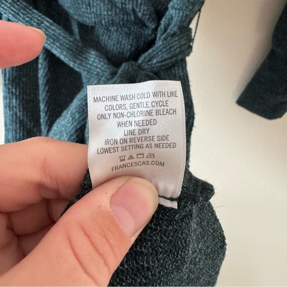 ✨ Francesca's Mi Ami Open Back Wrap Green Sweater Dress - Picture 12 of 12